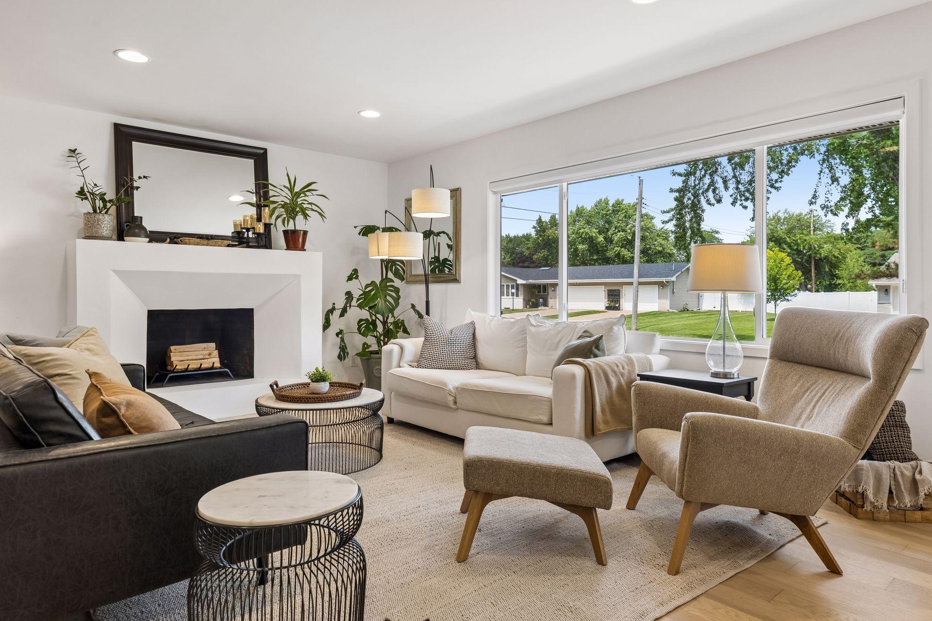 8465 Winnetka Heights Drive
