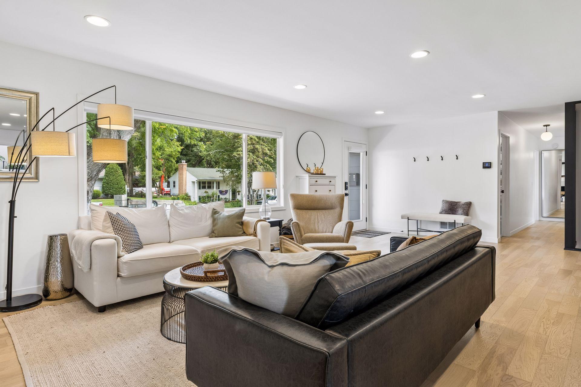 8465 Winnetka Heights Drive