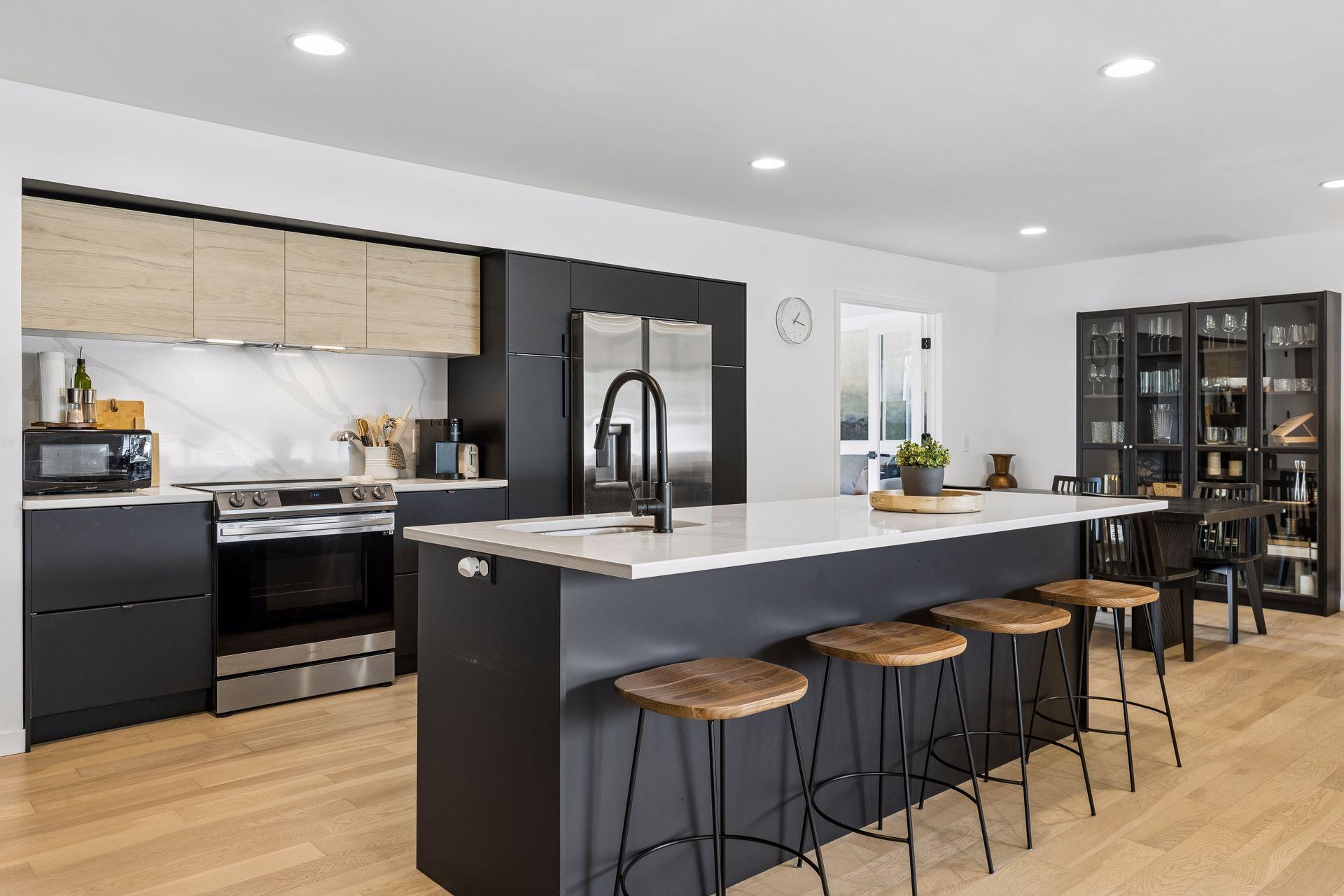 8465 Winnetka Heights Drive