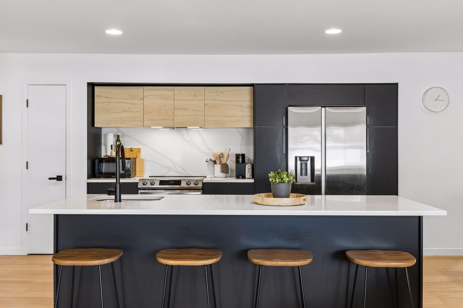 8465 Winnetka Heights Drive