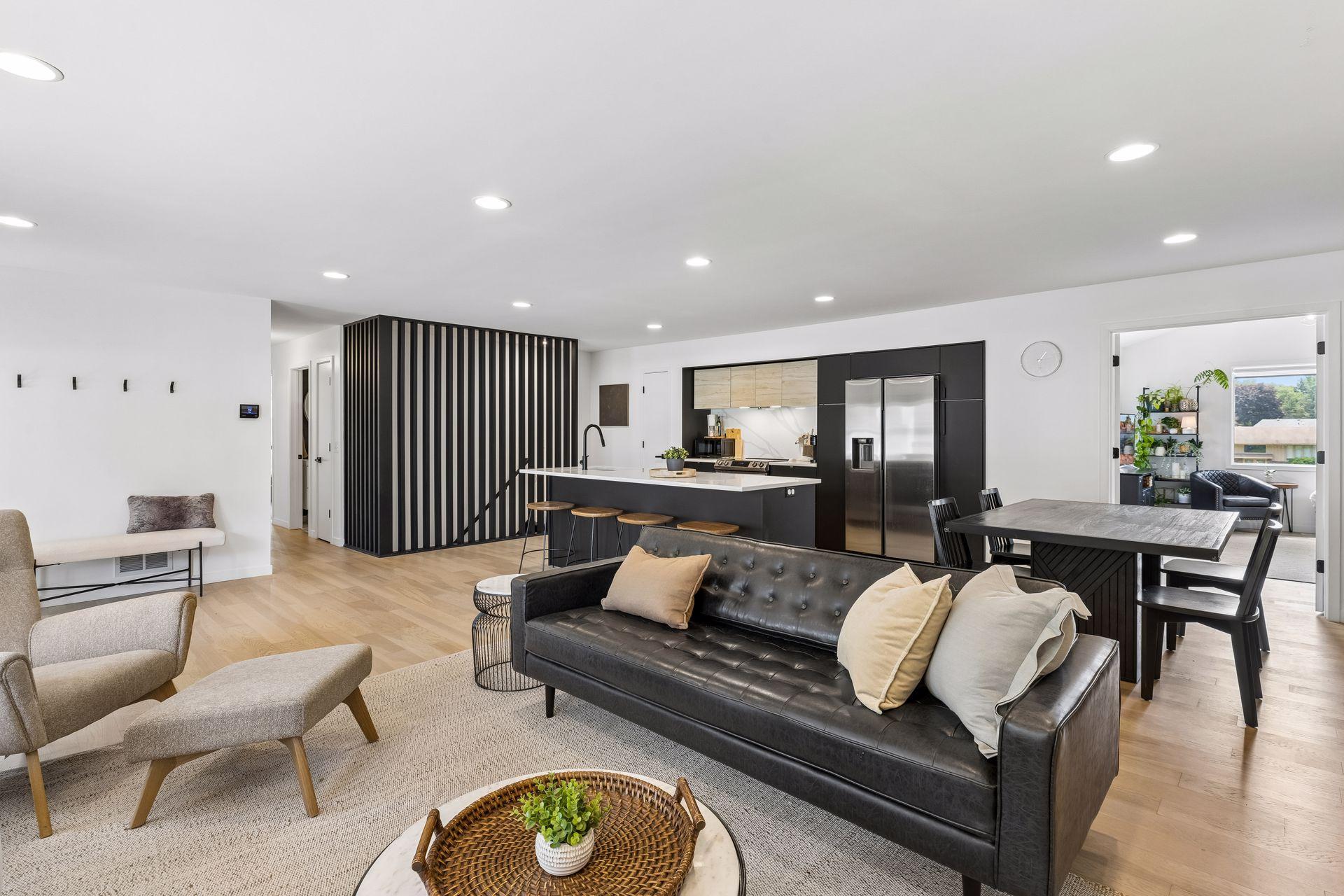 8465 Winnetka Heights Drive
