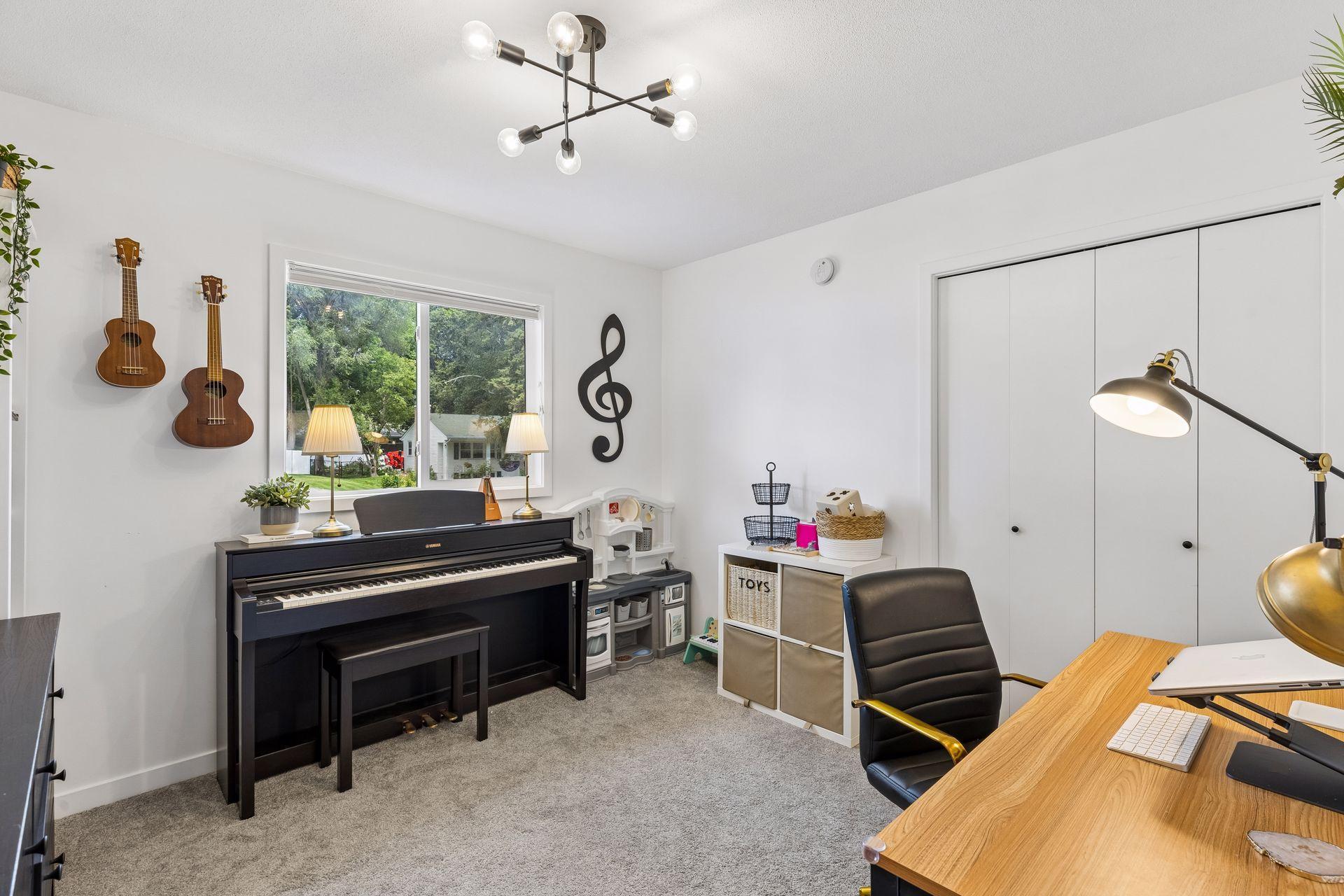 8465 Winnetka Heights Drive