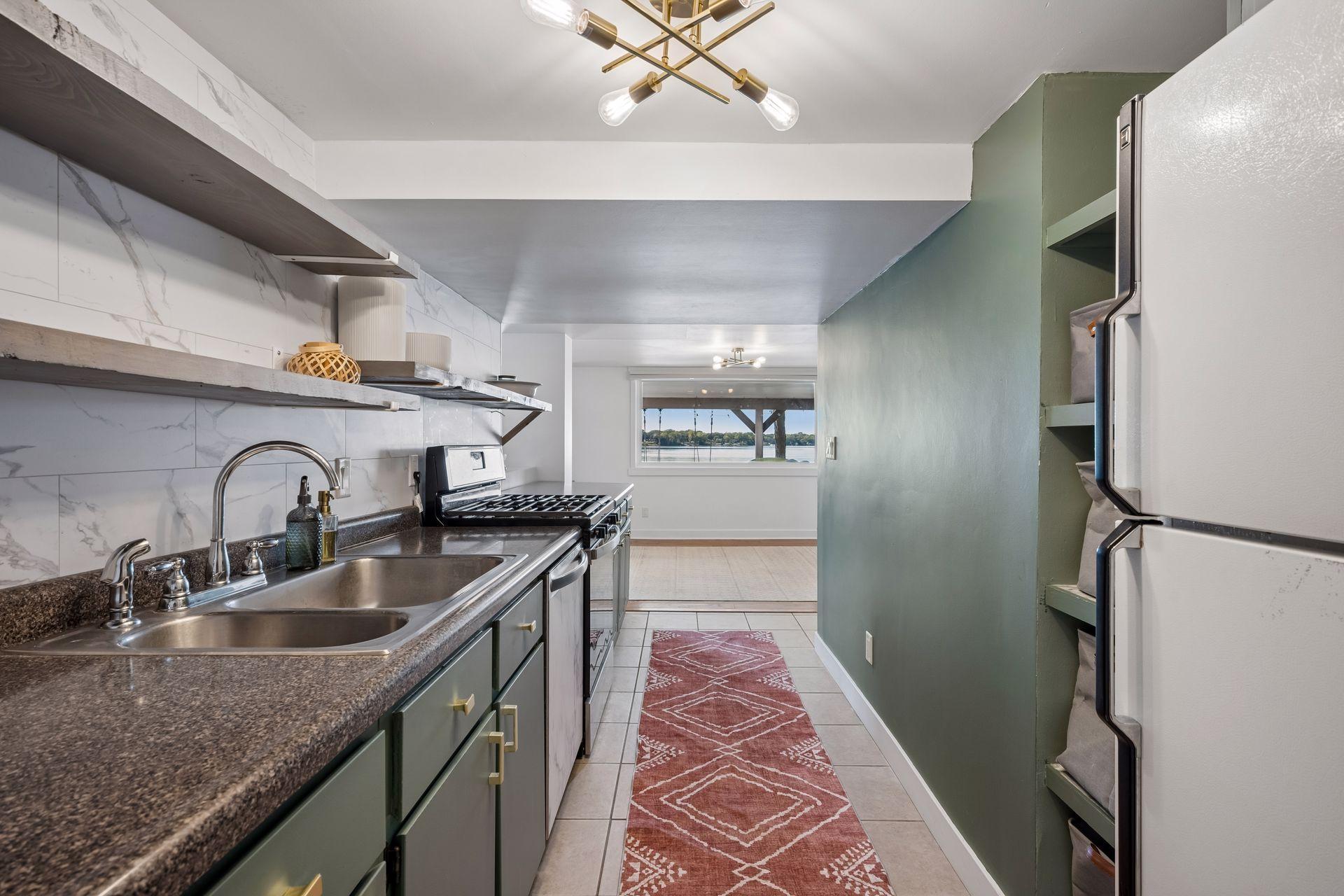 421 Shoreacres Drive