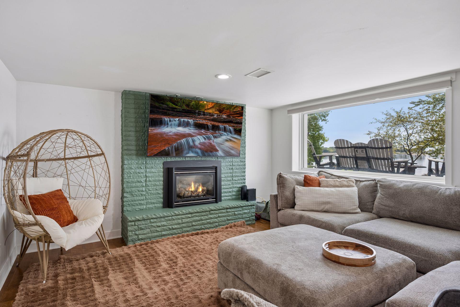 421 Shoreacres Drive
