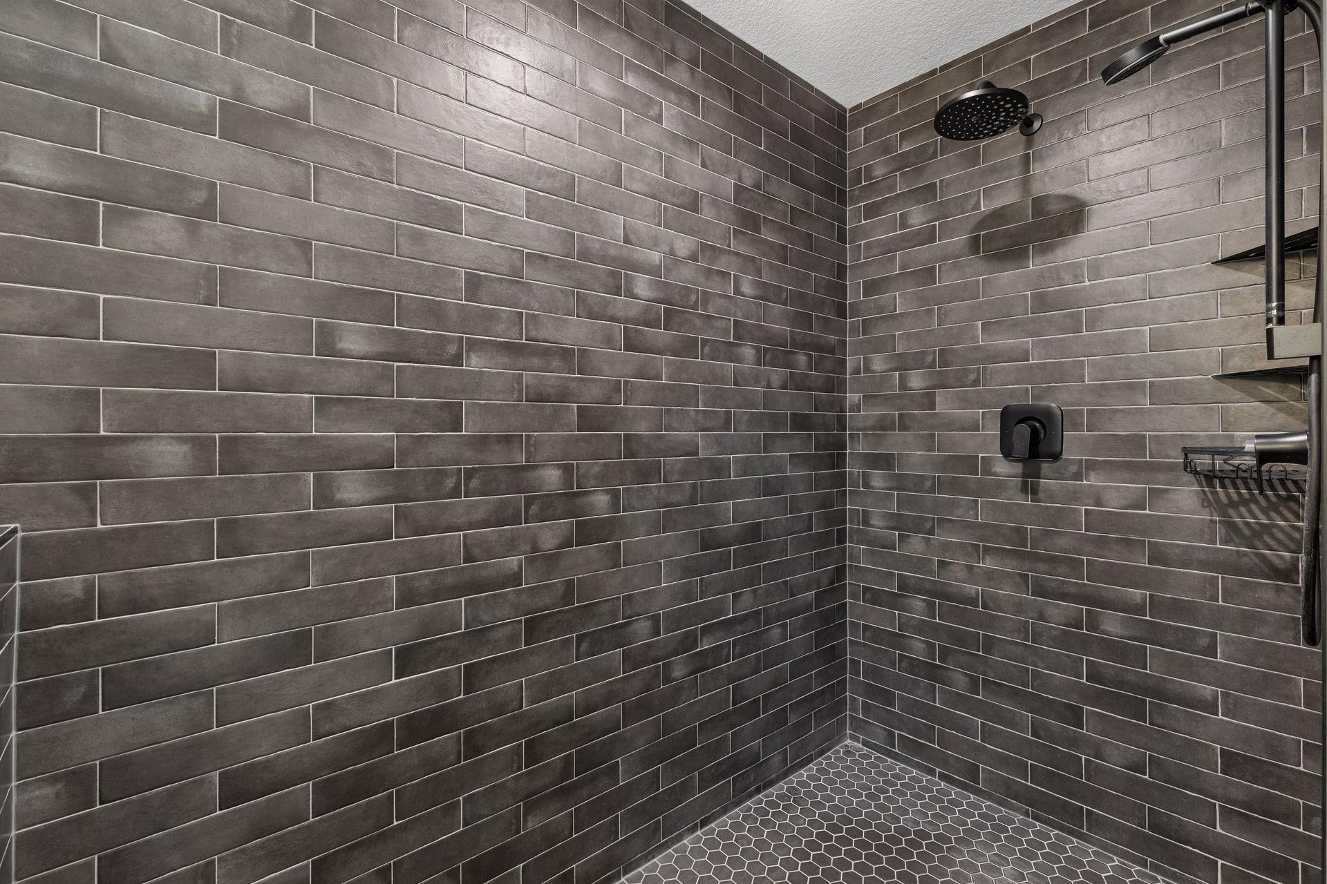 7400 Agate Trail