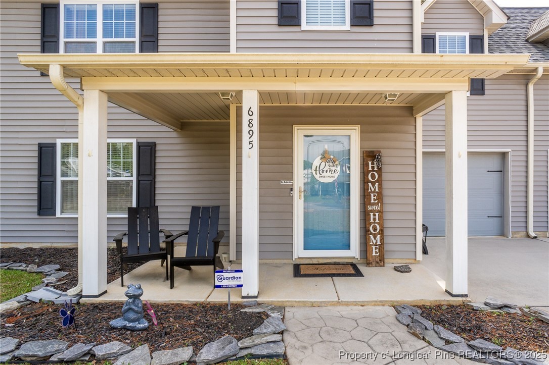 6895 Deerhorn Court