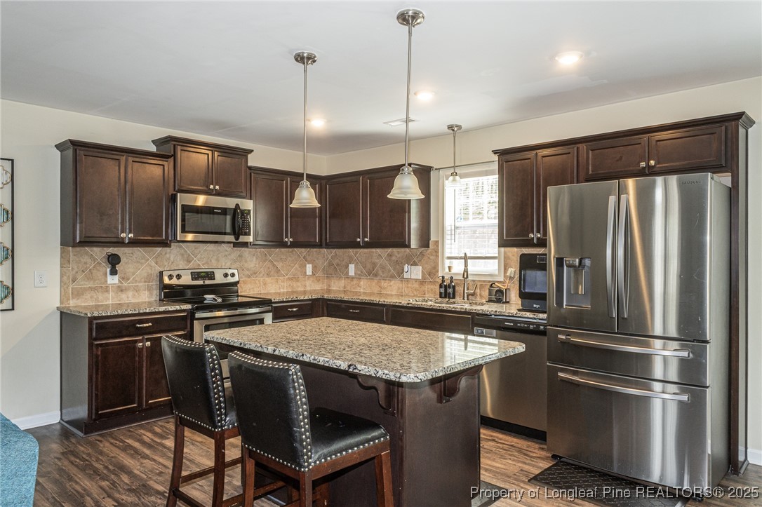 6895 Deerhorn Court