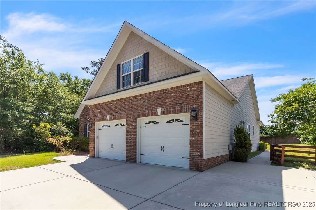 3905 DOON VALLEY Drive