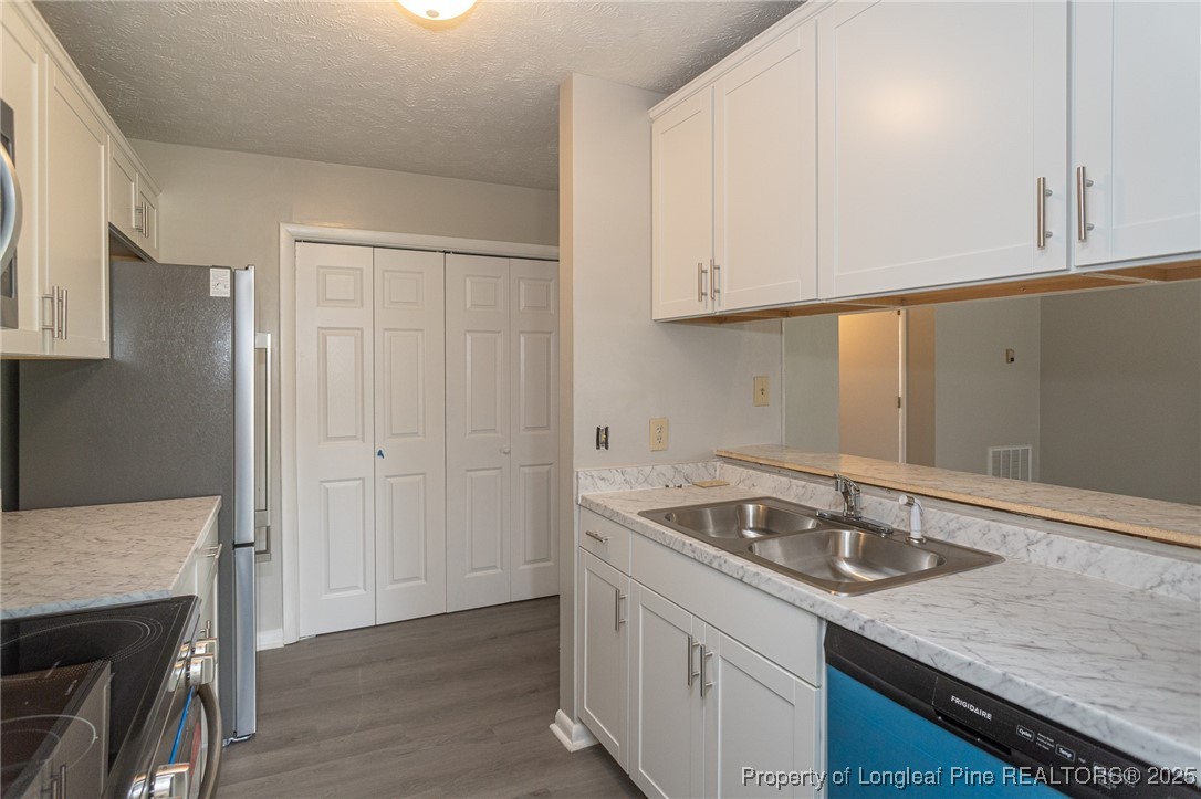 684 Bartons Landing Place 2