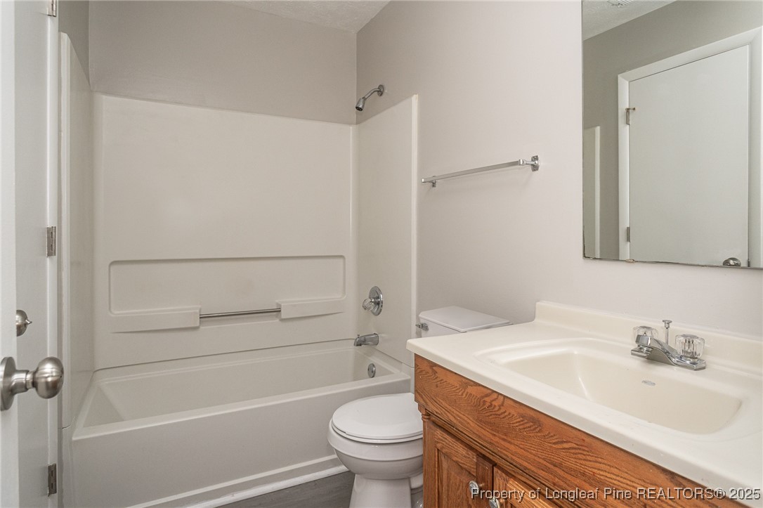 684 Bartons Landing Place 2