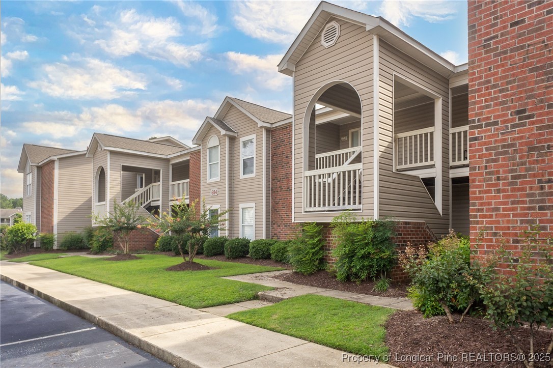 684 Bartons Landing Place 2