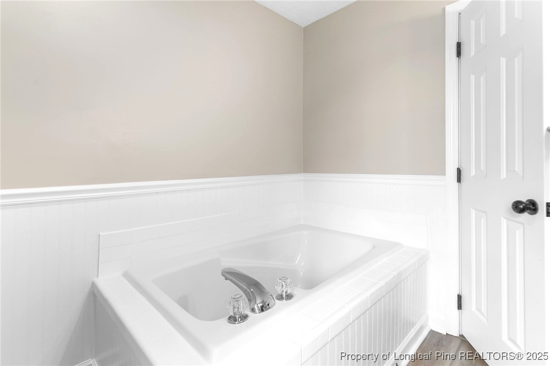 7423 Shillinglaw Circle