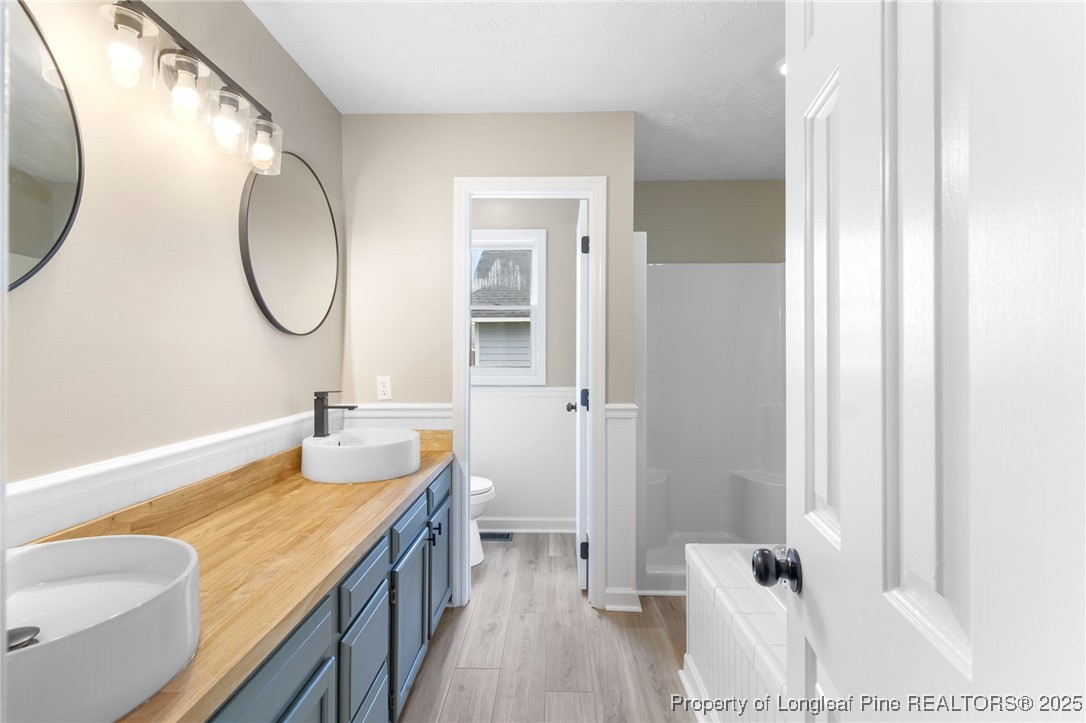 7423 Shillinglaw Circle