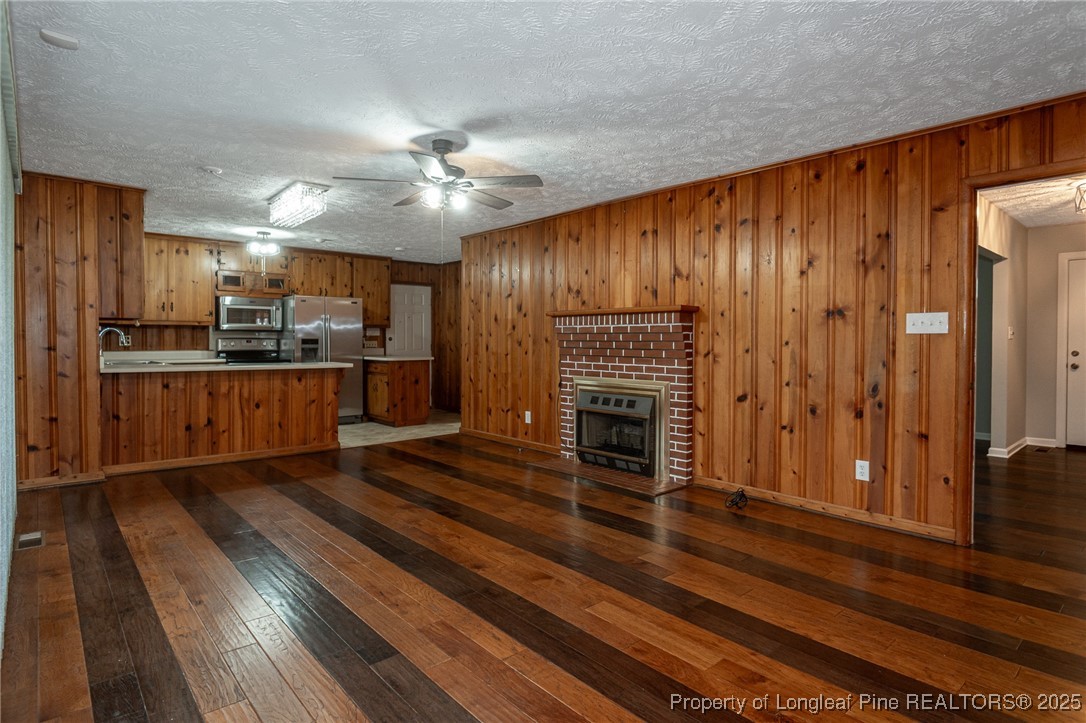 1403 Valencia Drive