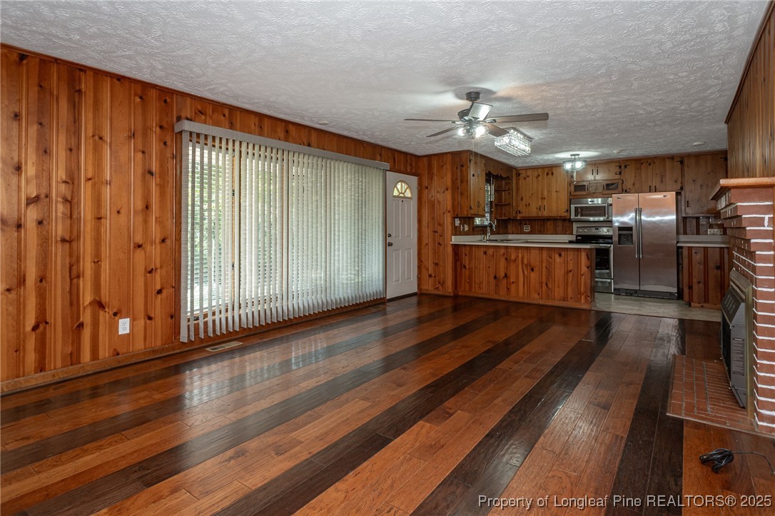 1403 Valencia Drive