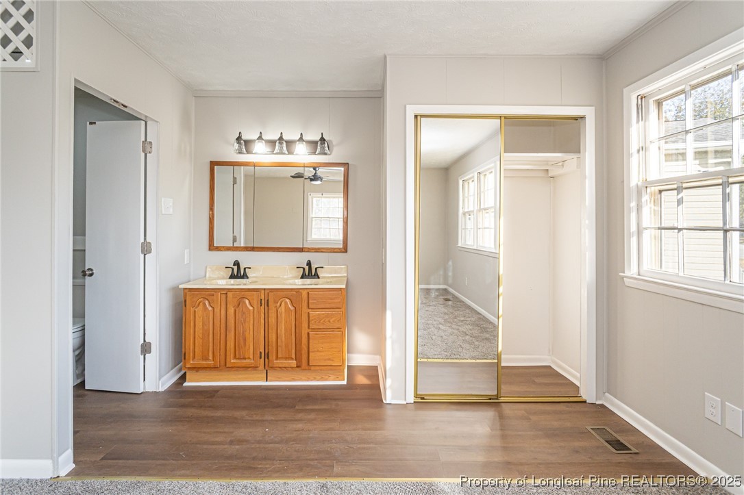 6434 Kincross Avenue