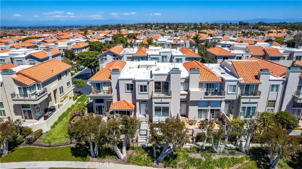 19455 Riverdale Lane