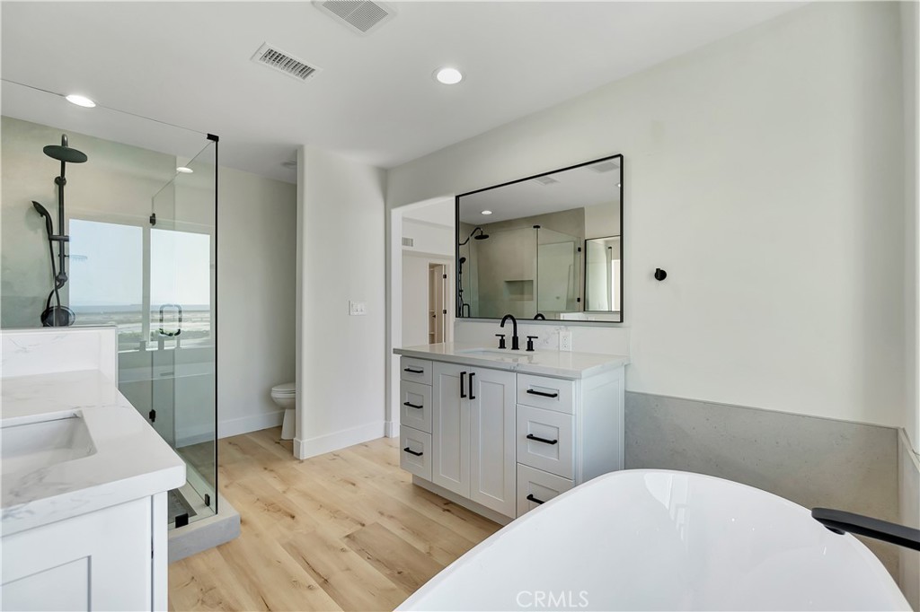 19455 Riverdale Lane