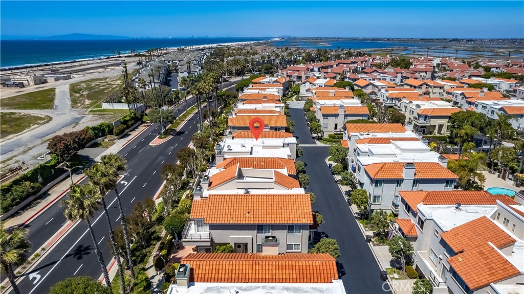 19455 Riverdale Lane