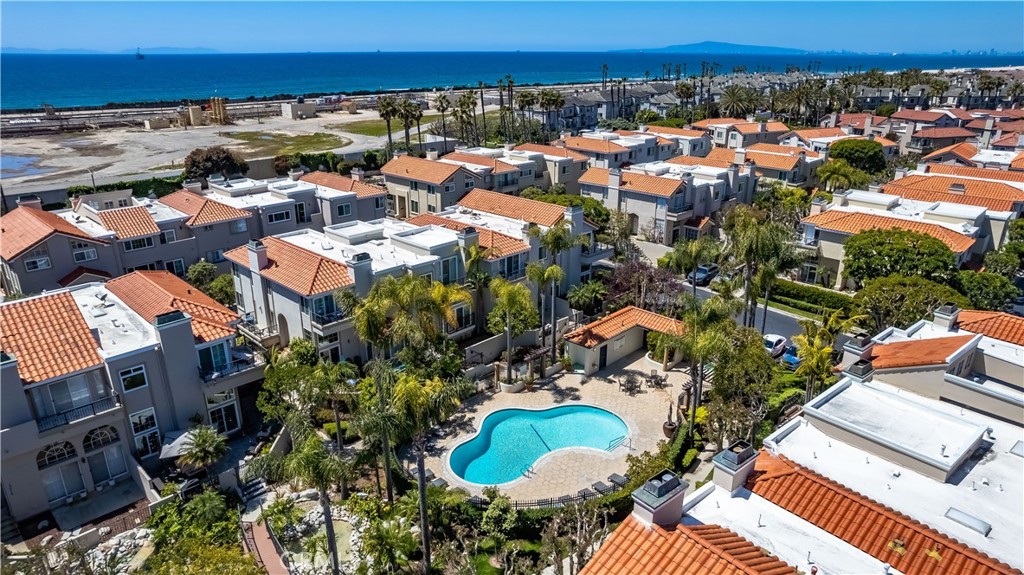 19455 Riverdale Lane