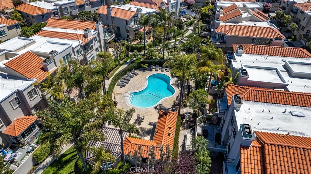 19455 Riverdale Lane