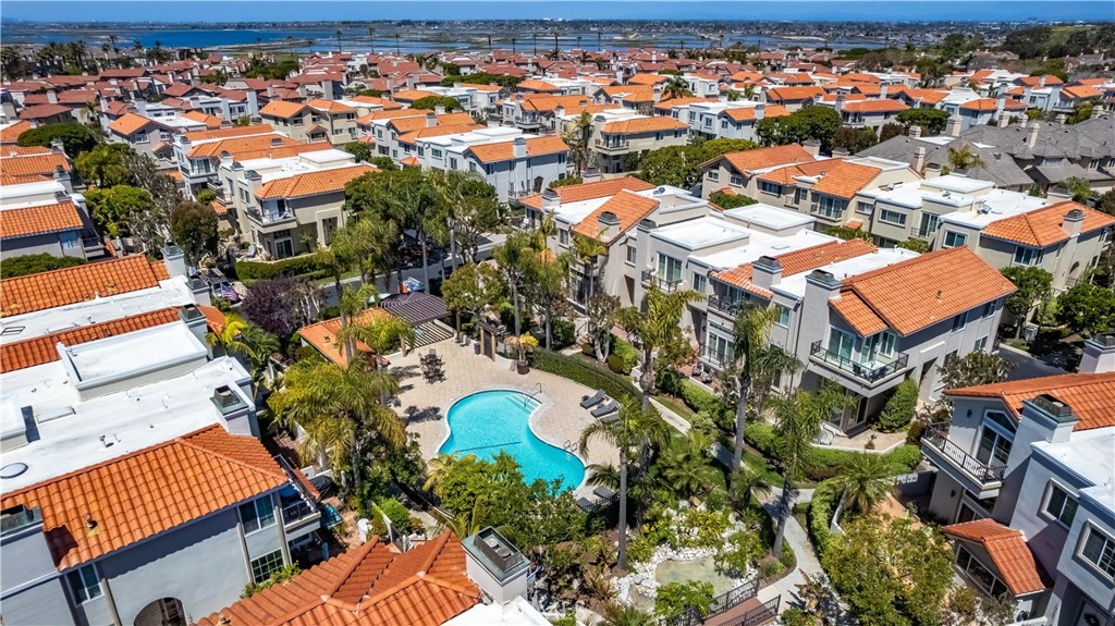 19455 Riverdale Lane