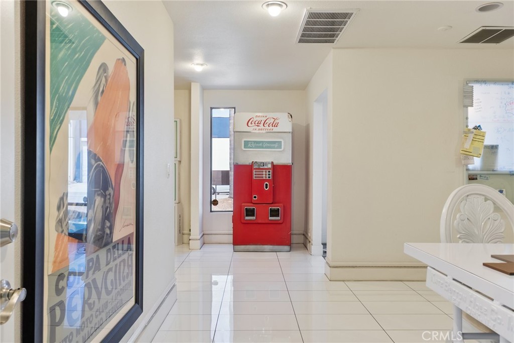 15591 Container Lane