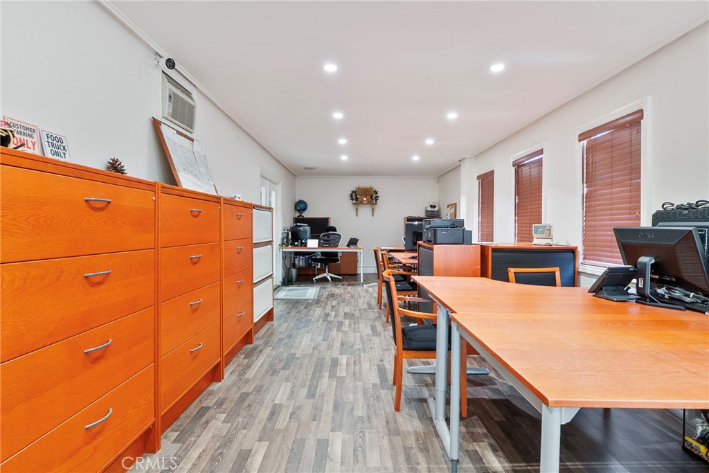 15591 Container Lane