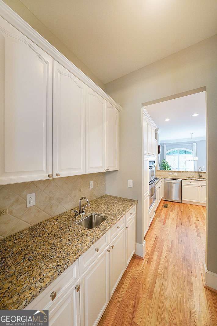 5434 Glenridge View