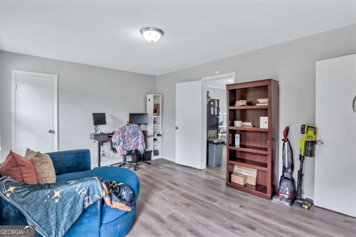 1104 Parkview Drive