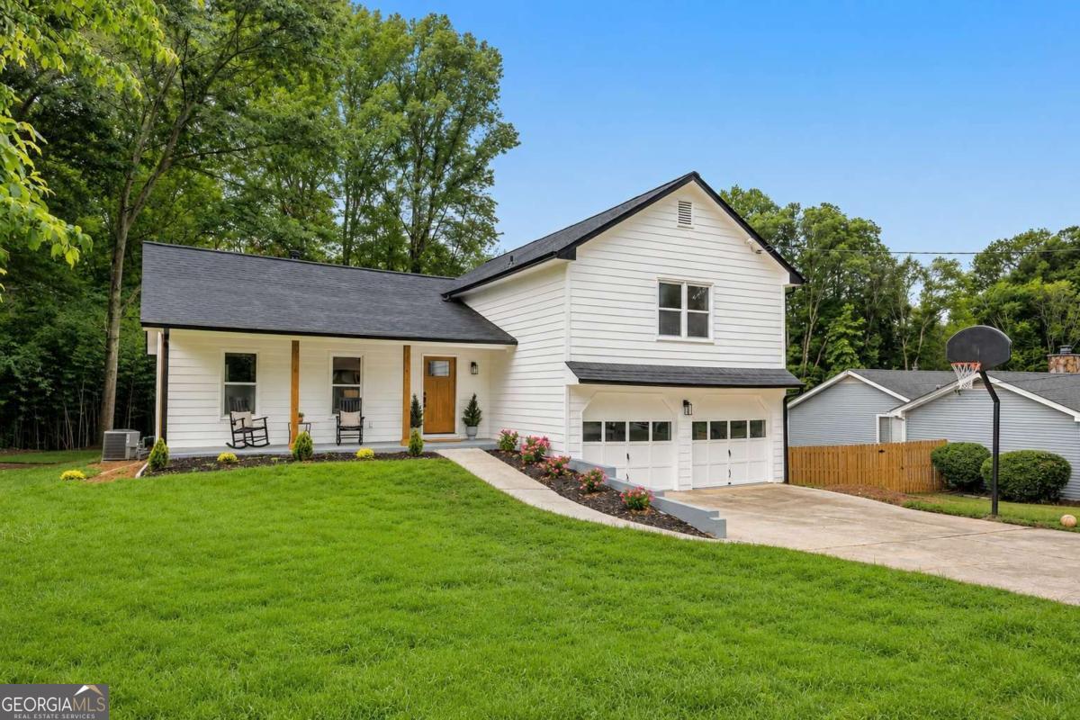 1548 Sprayberry Drive