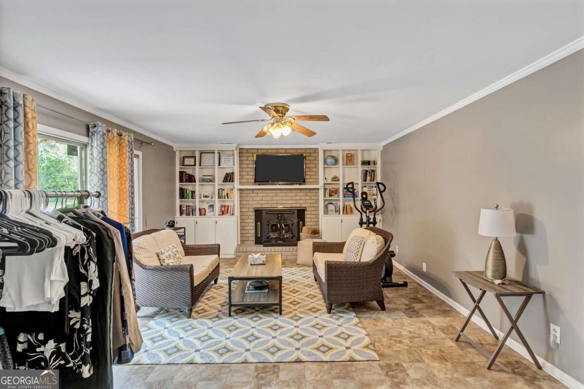 3652 Greentree Farms Drive