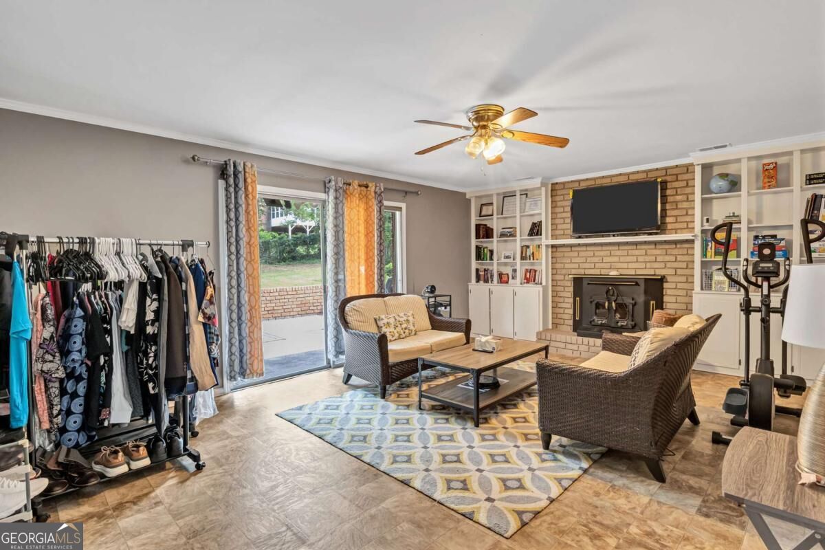 3652 Greentree Farms Drive