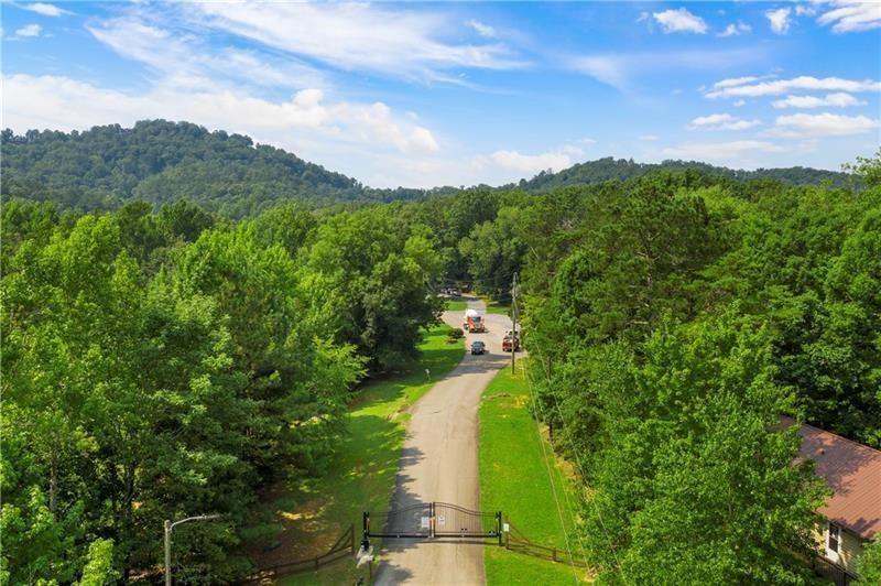 1025 Raccoon Ridge Road