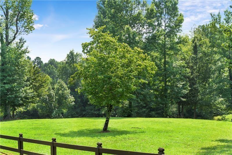 1025 Raccoon Ridge Road