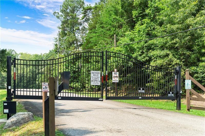 1025 Raccoon Ridge Road