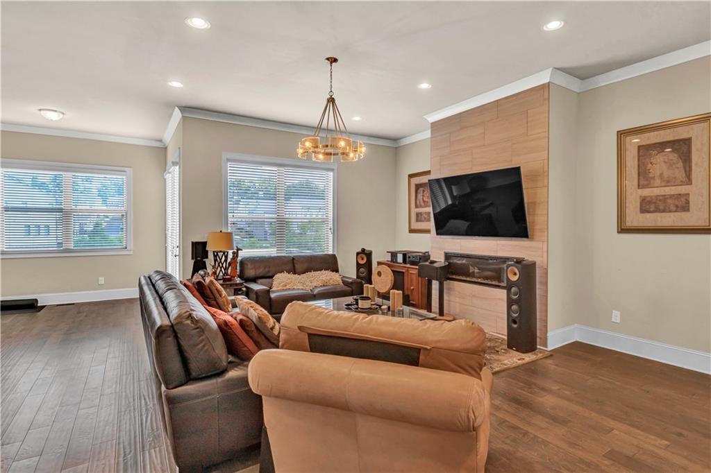 2453 Soft Maple Street