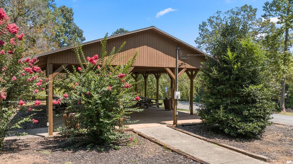 381 Thompson Ridge Lane