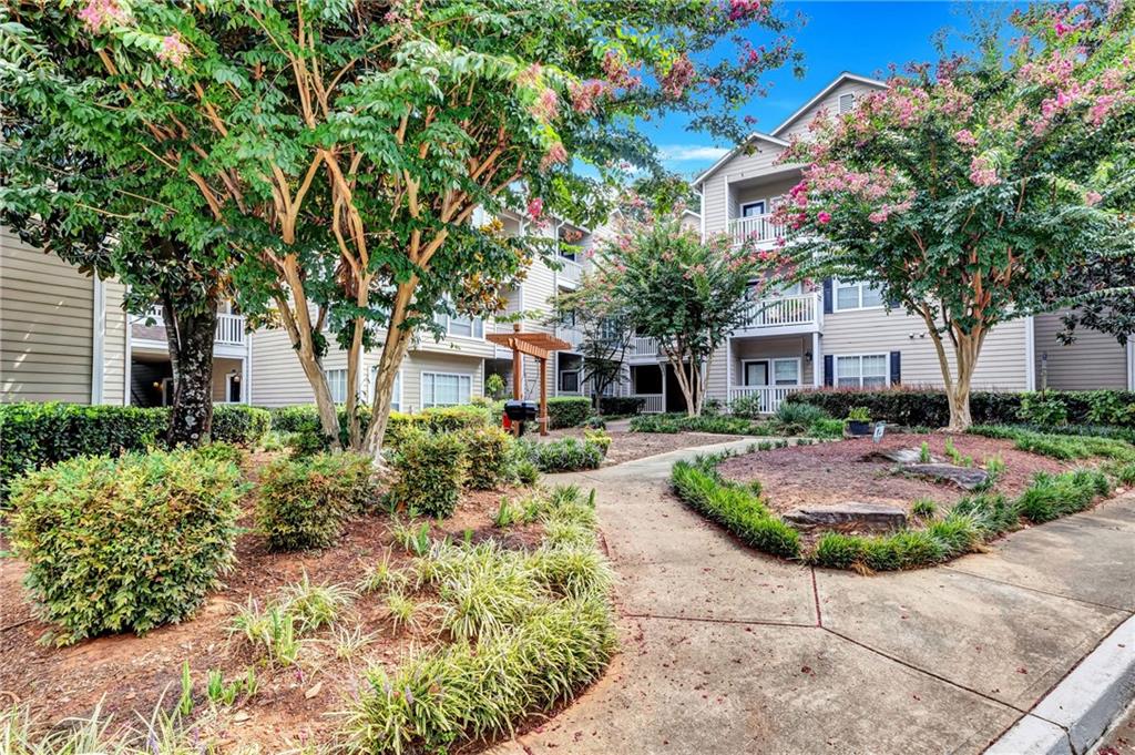 1250 Parkwood Circle SE Unit 1113