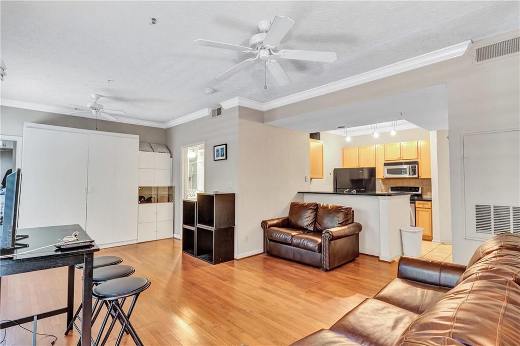 1250 Parkwood Circle SE Unit 1113