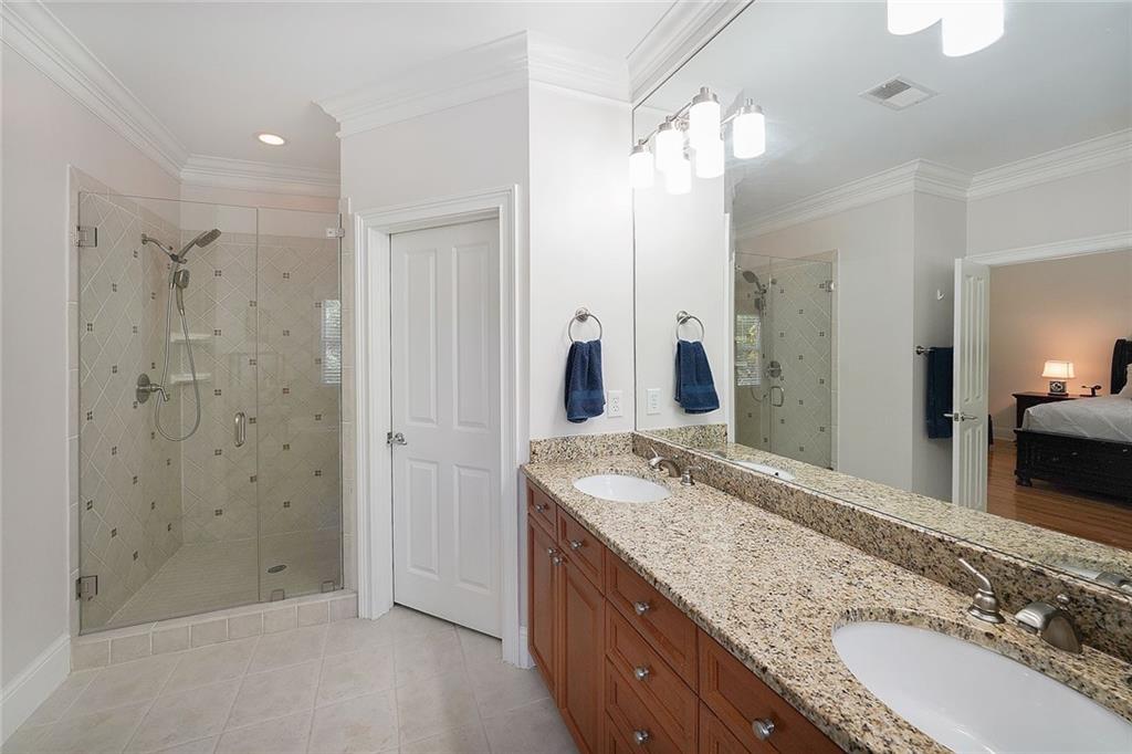 5434 Glenridge View