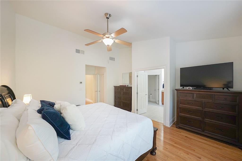 5434 Glenridge View