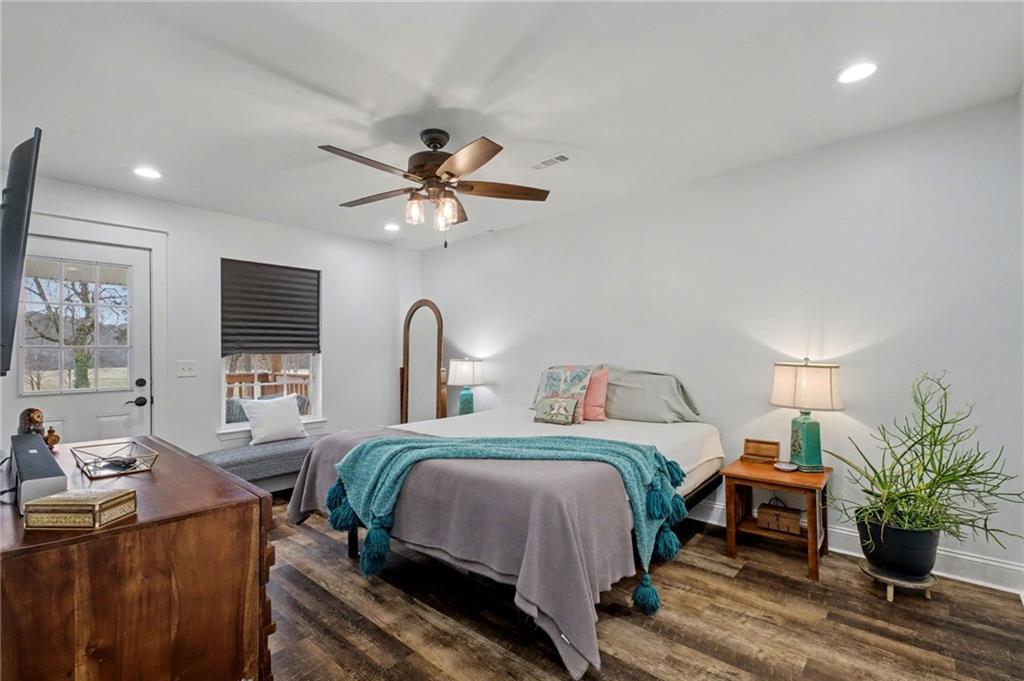 4843 Calhoun Road NE