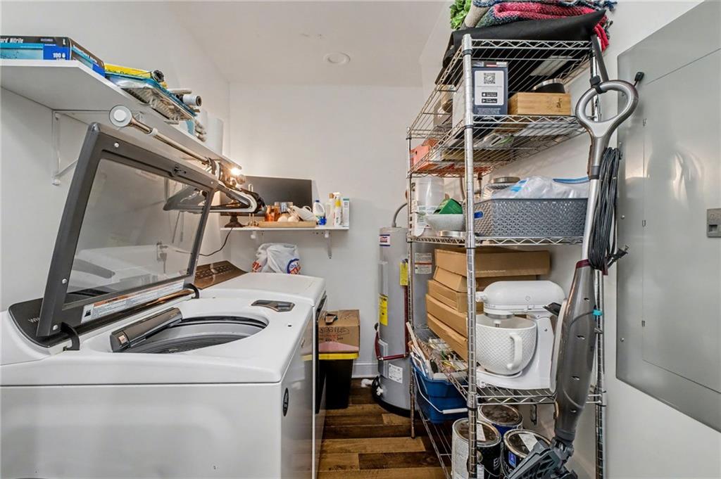 4843 Calhoun Road NE