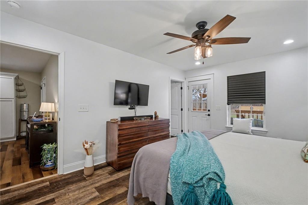 4843 Calhoun Road NE