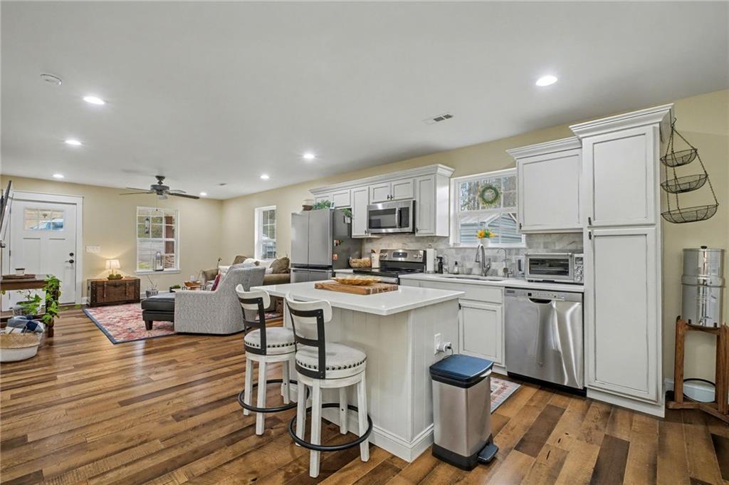 4843 Calhoun Road NE