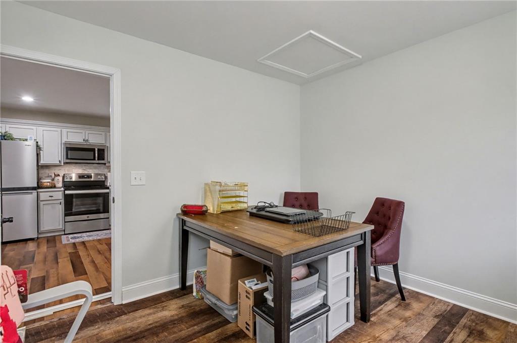 4843 Calhoun Road NE