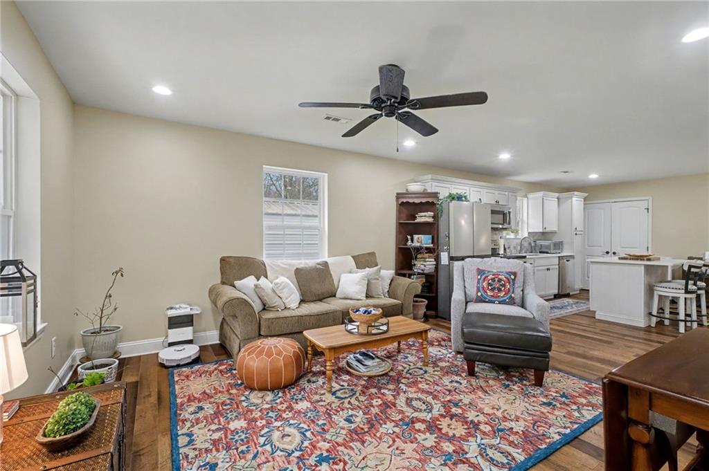 4843 Calhoun Road NE