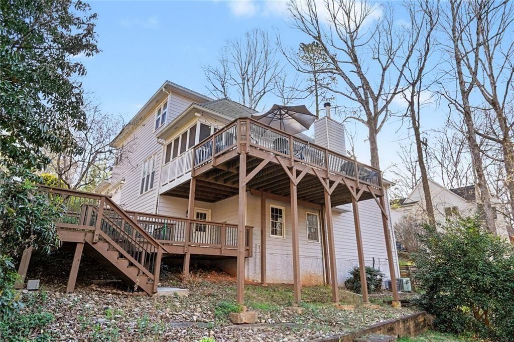 285 Due West Street