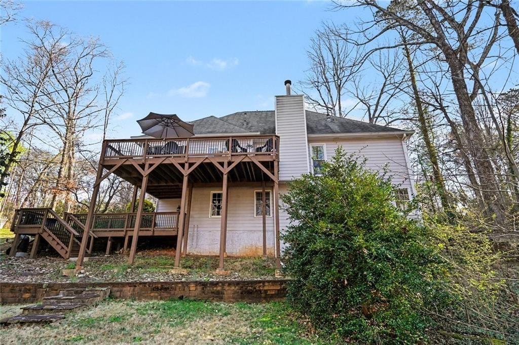 285 Due West Street